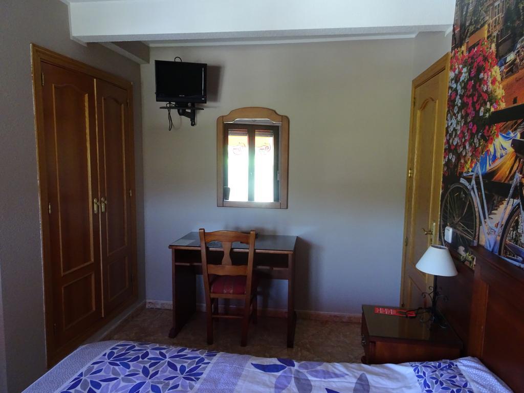 Hostal Gonzalez Guadarrama Exterior foto